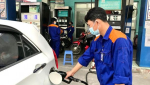 Bộ Tài chính không đồng ý giảm 100% thuế Tiêu thụ đặc biệt với mặt hàng xăng