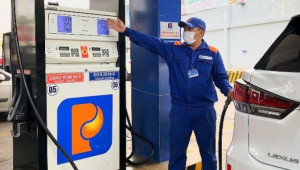 Các chủ xe ô tô phải chi bao nhiêu tiền để đổ đầy bình nhiên liệu hiện nay?