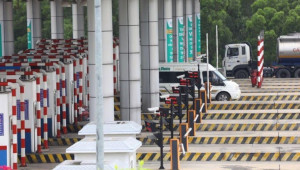 Thu phí không dừng trên cao tốc: Quá nhiều xe không đủ tiền trong tài khoản, nhà cung cấp chậm khắc phục
