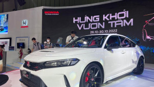 Honda Civic Type R 2023 tại Mỹ bị “bia kèm lạc” gần 500 triệu VNĐ