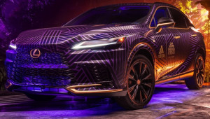Chiêm ngưỡng Lexus RX 500h bản đặc biệt lấy cảm hứng từ phim Chiến binh Báo Đen