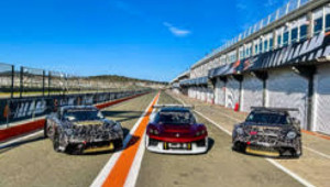 Porsche 718 Cayman GT4 ePerformance tiết lộ tiềm năng của mẫu Mission R