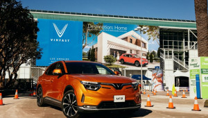 VinFast hợp tác chiến lược với Inform triển khai giải pháp quản lý vận tải phương tiện